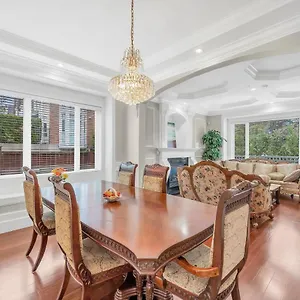 Luxurious Getaway In Vancouver-private With Attached Bathroom Maison d'hôtes